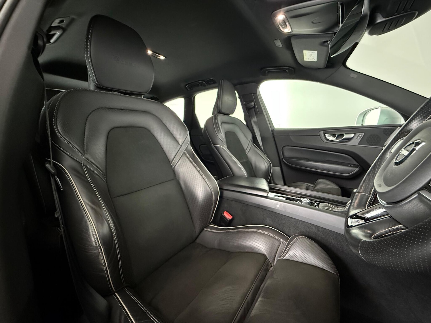 Used Volvo XC60 2018 for sale - 77974336: Photo 11