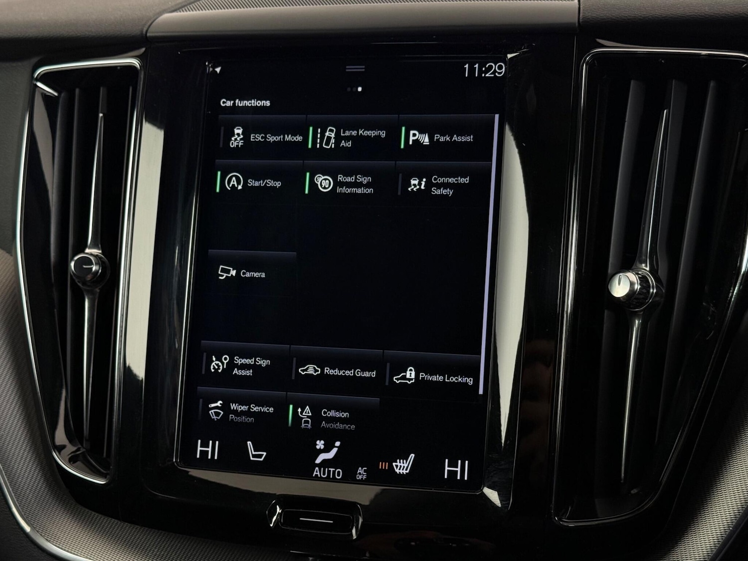 Used Volvo XC60 2018 for sale - 77974336: Photo 29