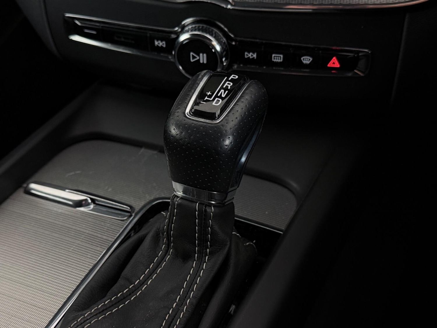 Used Volvo XC60 2018 for sale - 77974336: Photo 32