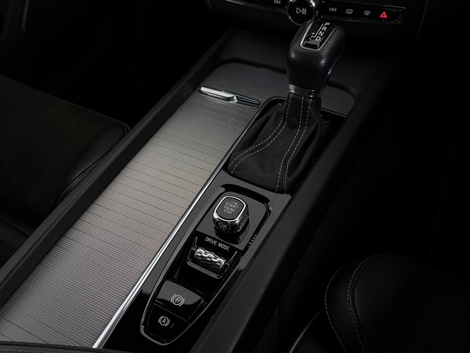 Used Volvo XC60 2018 for sale - 77974336: Photo 33