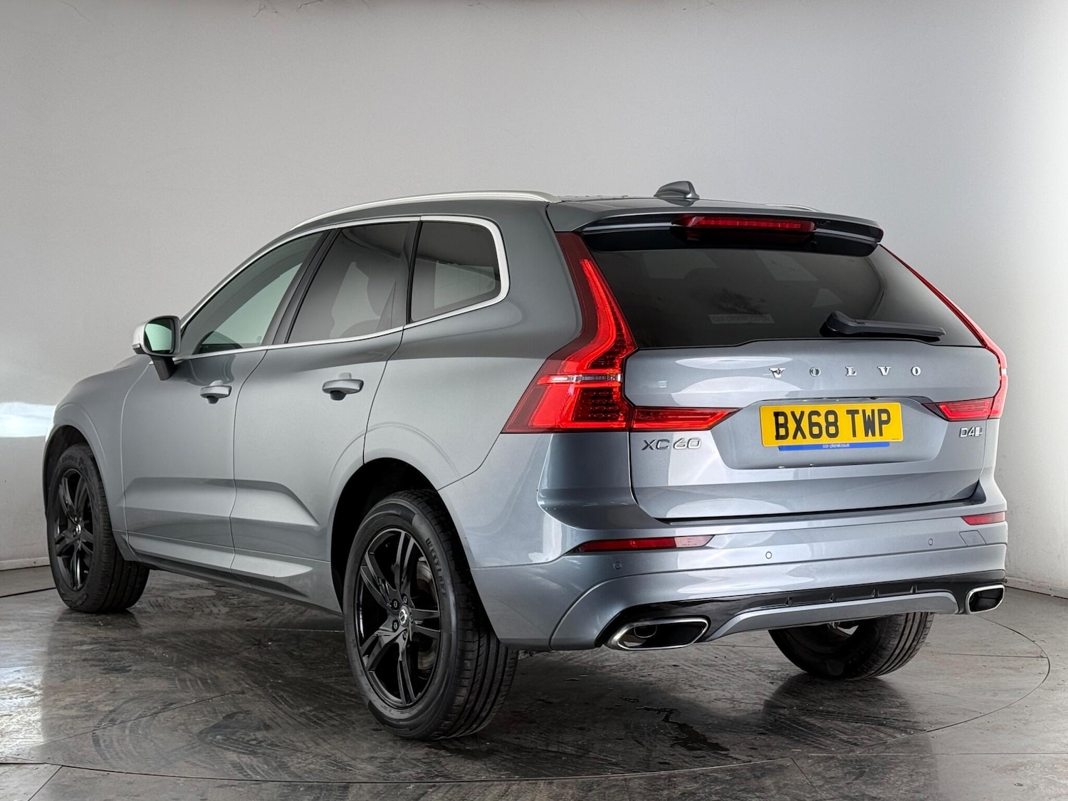 Used Volvo XC60 2018 for sale - 77974336: Photo 4