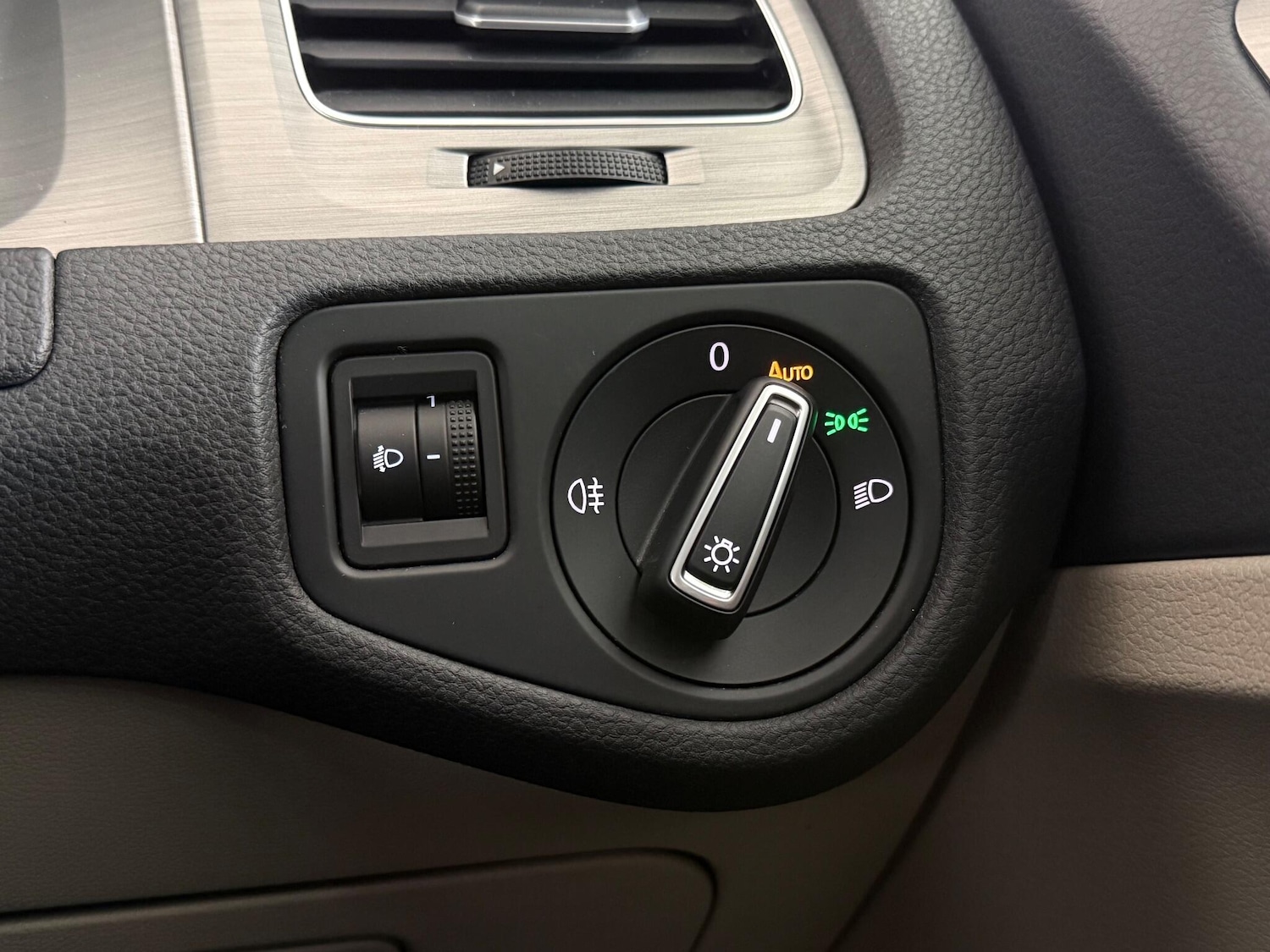 Used Volkswagen Golf 2014 for sale - 77259645: Photo 31