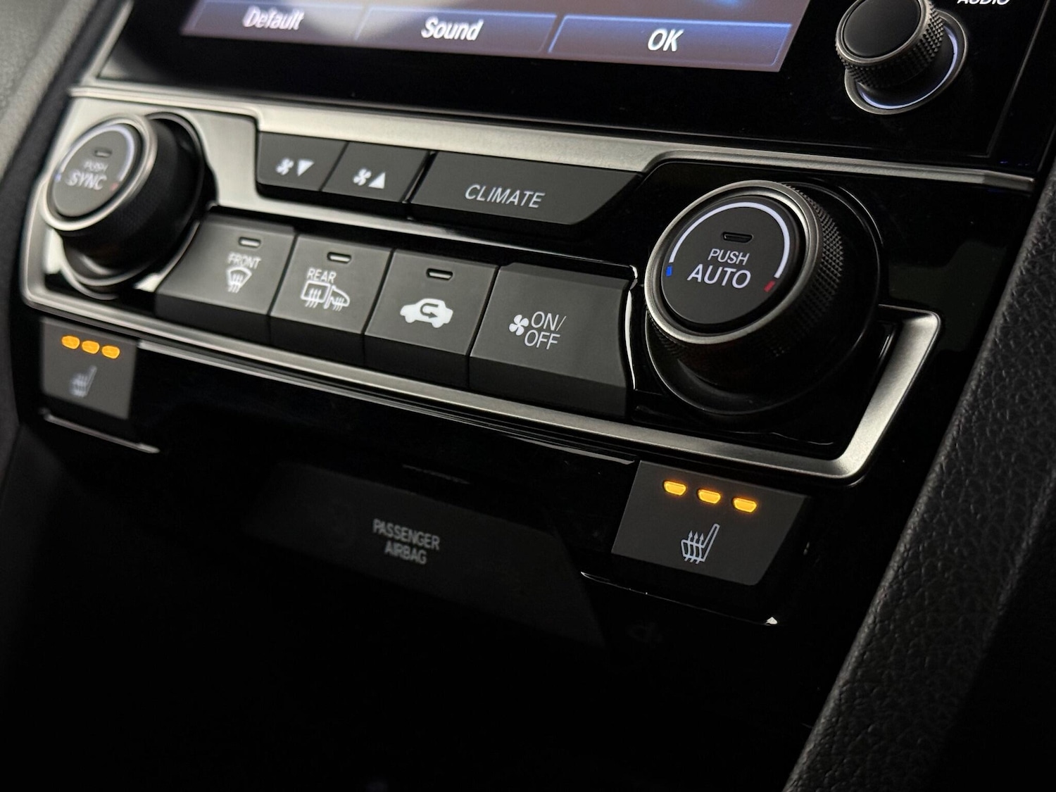 Used Honda Civic 2020 for sale - 77066662: Photo 40