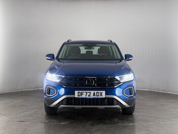 Used Volkswagen T-Roc 2022 for sale - 77371800: Photo