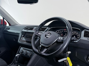 Used Volkswagen Tiguan 2017 for sale - 78923454: Photo