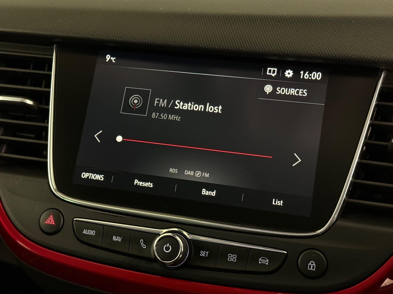 Used Vauxhall Crossland 2021 for sale - 77221898: Photo 24