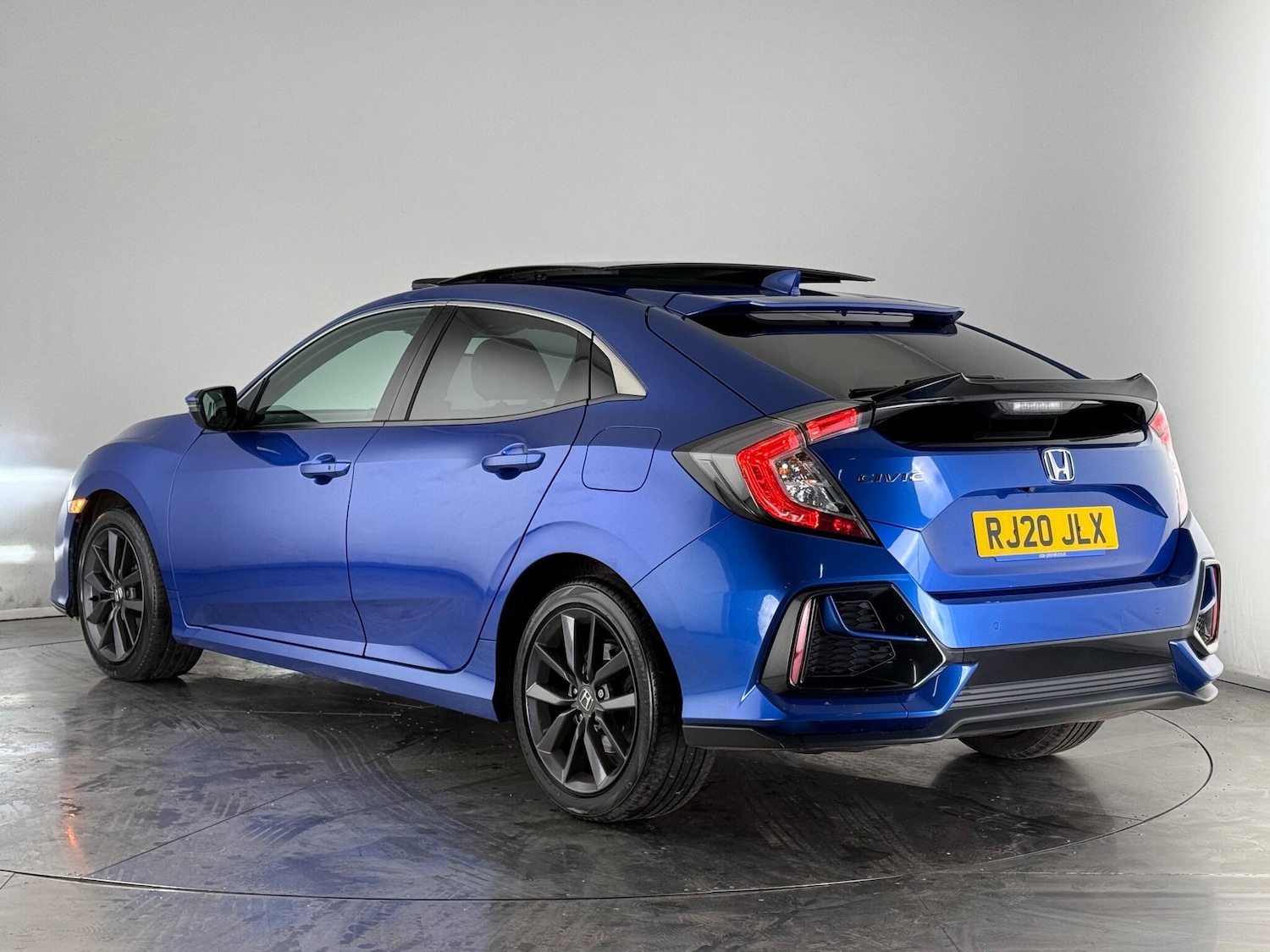 Used Honda Civic 2020 for sale - 77182946: Photo 4
