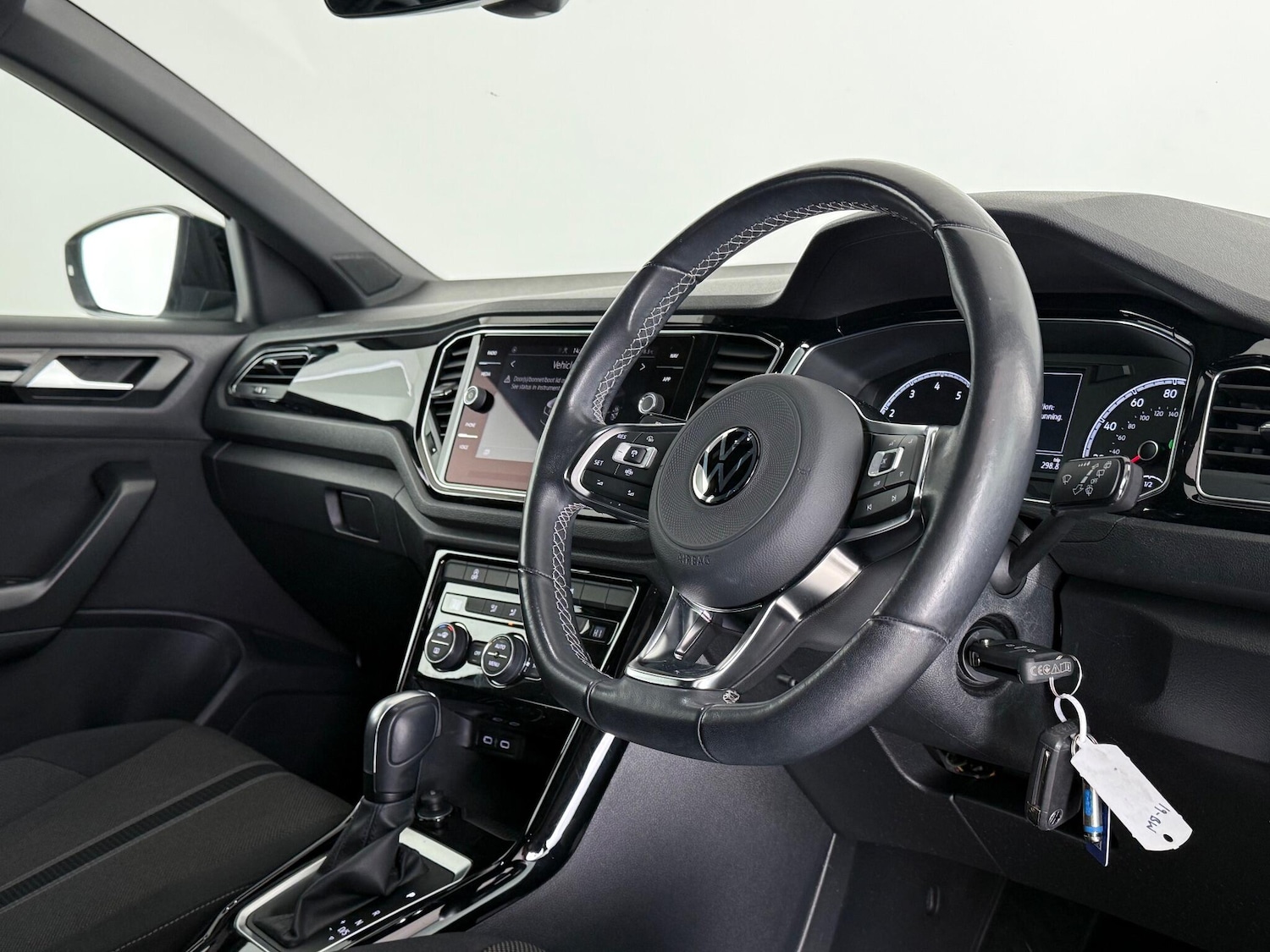 Used Volkswagen T-Roc 2021 for sale - 77260009: Photo 18