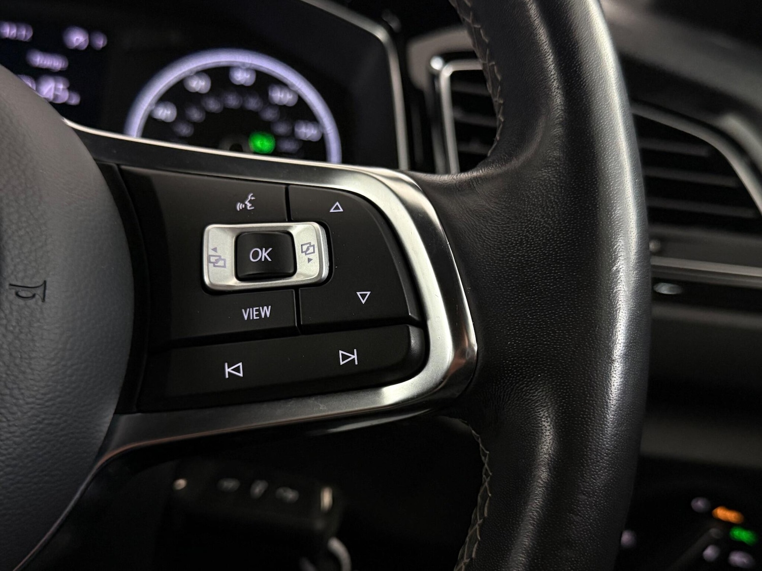 Used Volkswagen T-Roc 2021 for sale - 77260009: Photo 20