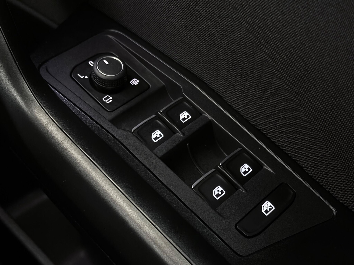 Used Volkswagen T-Roc 2021 for sale - 77260009: Photo 36