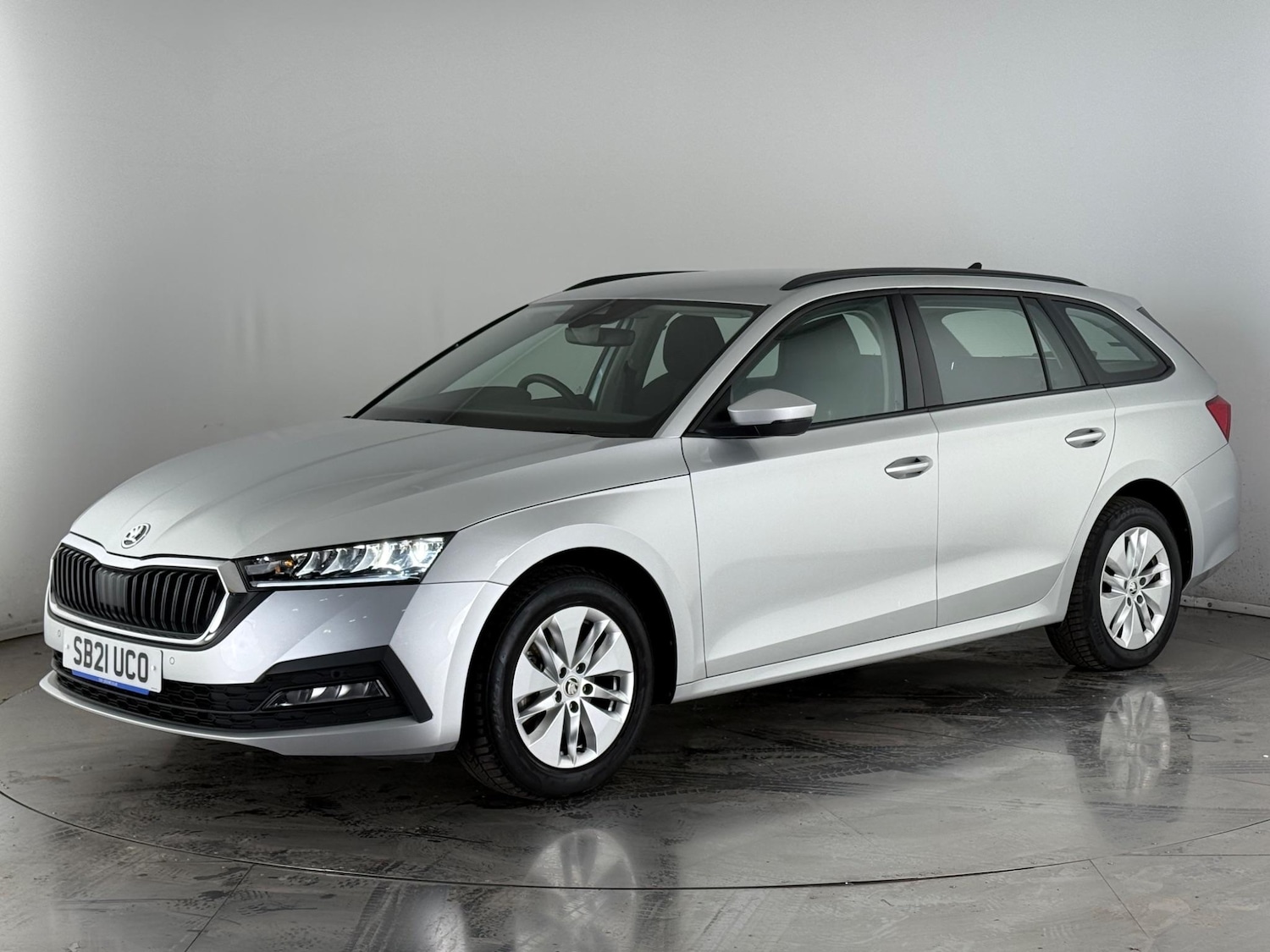 Used Skoda Octavia 2021 for sale - 77131195: Photo 3