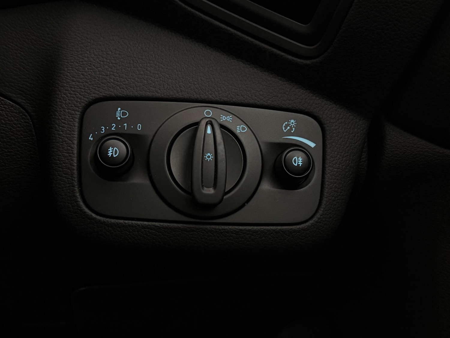 Used Ford Kuga 2019 for sale - 77246283: Photo 29