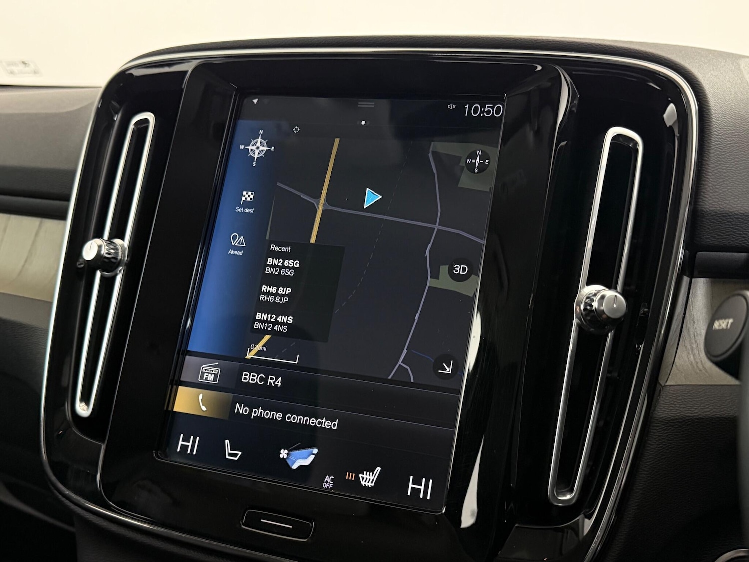 Used Volvo XC40 2018 for sale - 77221836: Photo 29