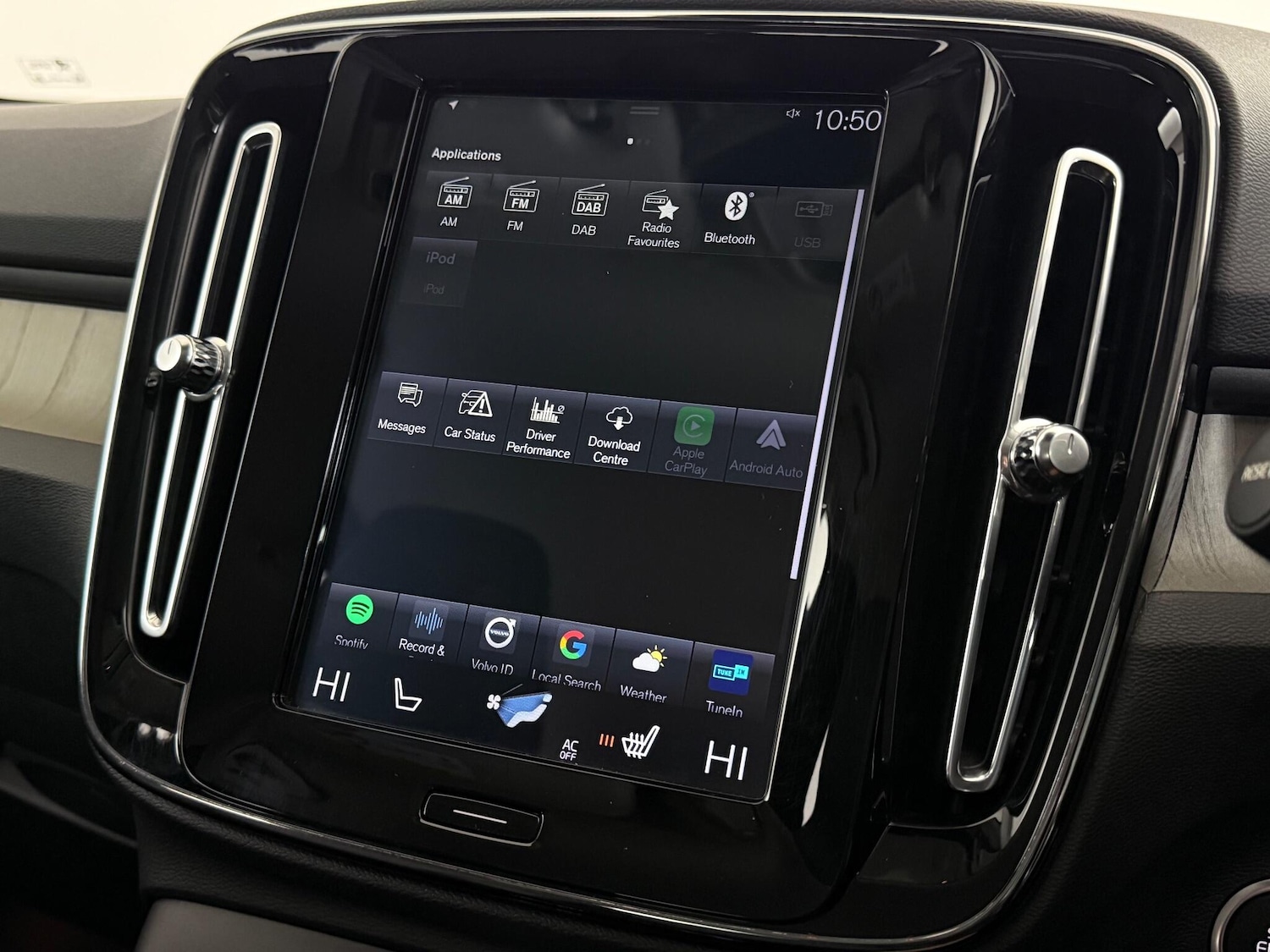 Used Volvo XC40 2018 for sale - 77221836: Photo 32