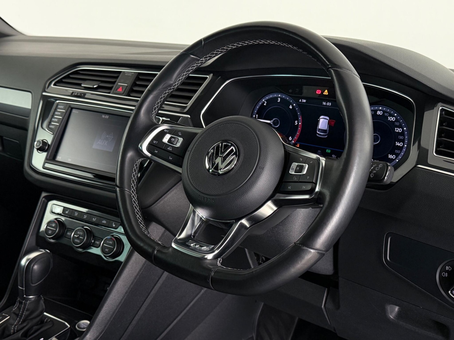 Used Volkswagen Tiguan 2017 for sale - 76467255: Photo 27