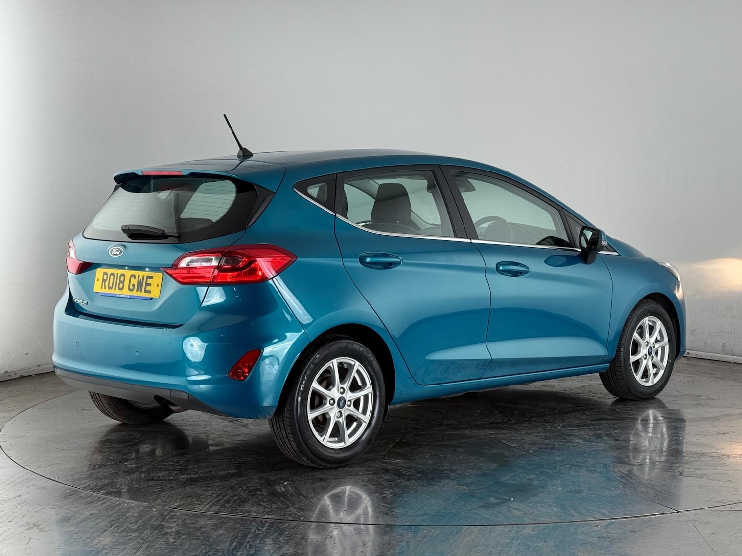 Used Ford Fiesta 2018 for sale - 77216570: Photo 3