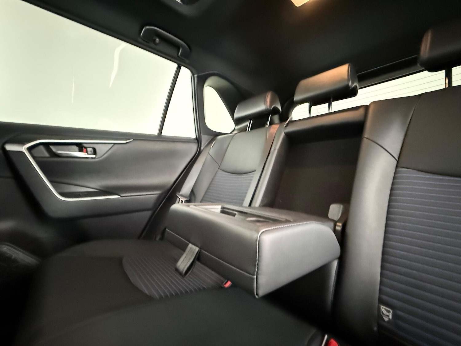 Used Toyota RAV4 2021 for sale - 77222715: Photo 13