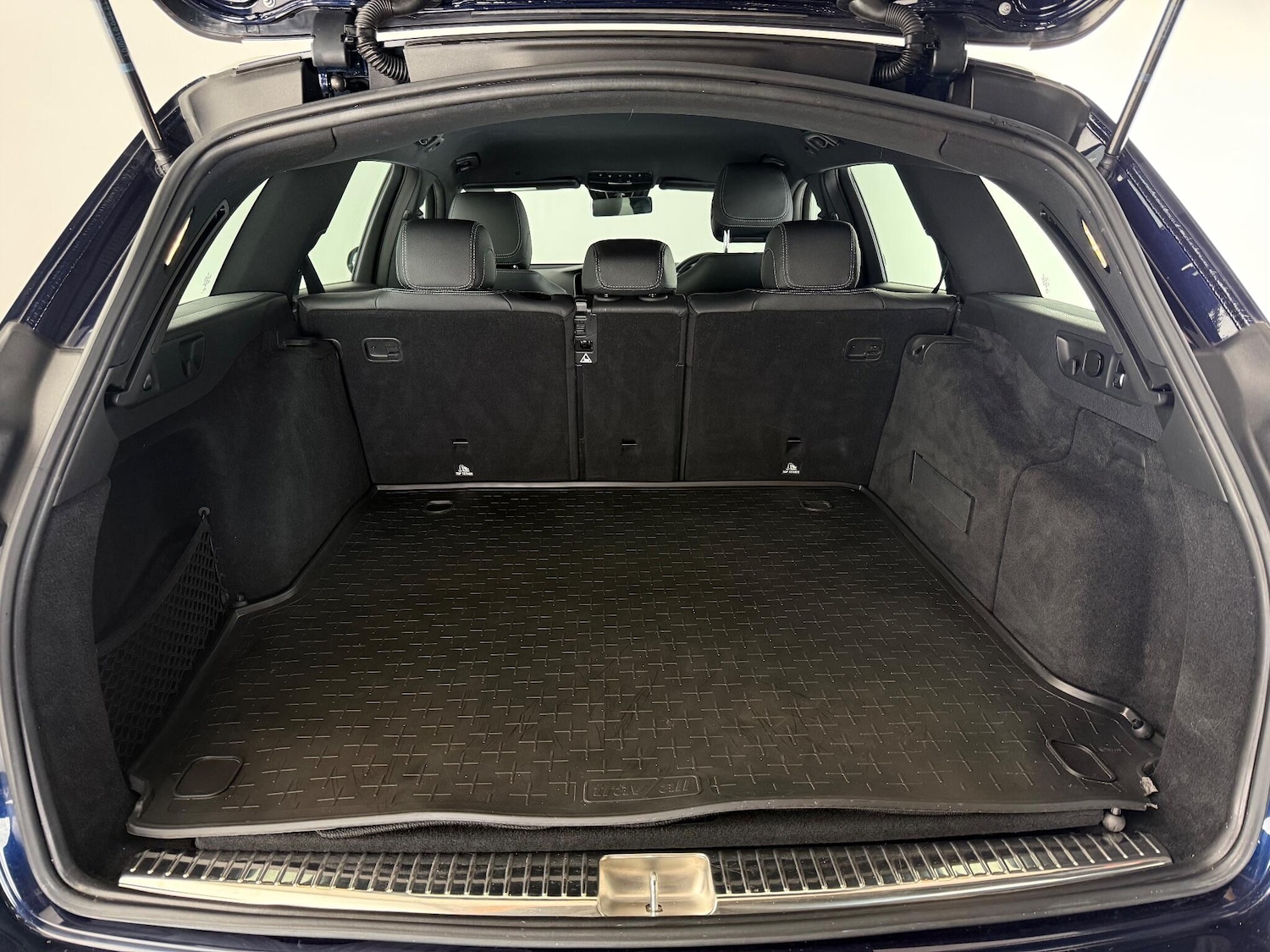 Used Mercedes-Benz E Class 2021 for sale - 77182580: Photo 8