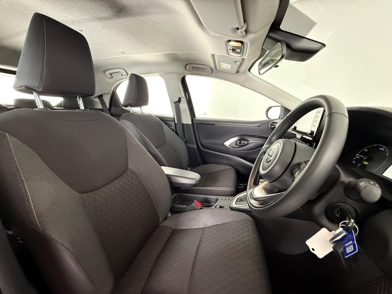 Used Toyota Yaris 2022 for sale - 77684425: Photo 11