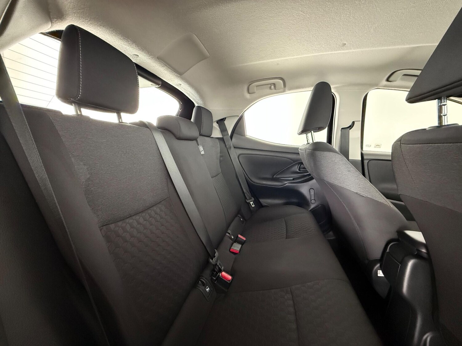 Used Toyota Yaris 2022 for sale - 77684425: Photo 12