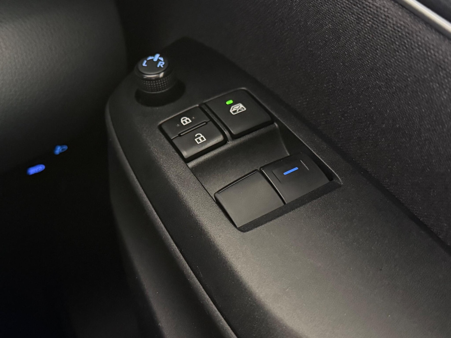 Used Toyota Yaris 2022 for sale - 77684425: Photo 17