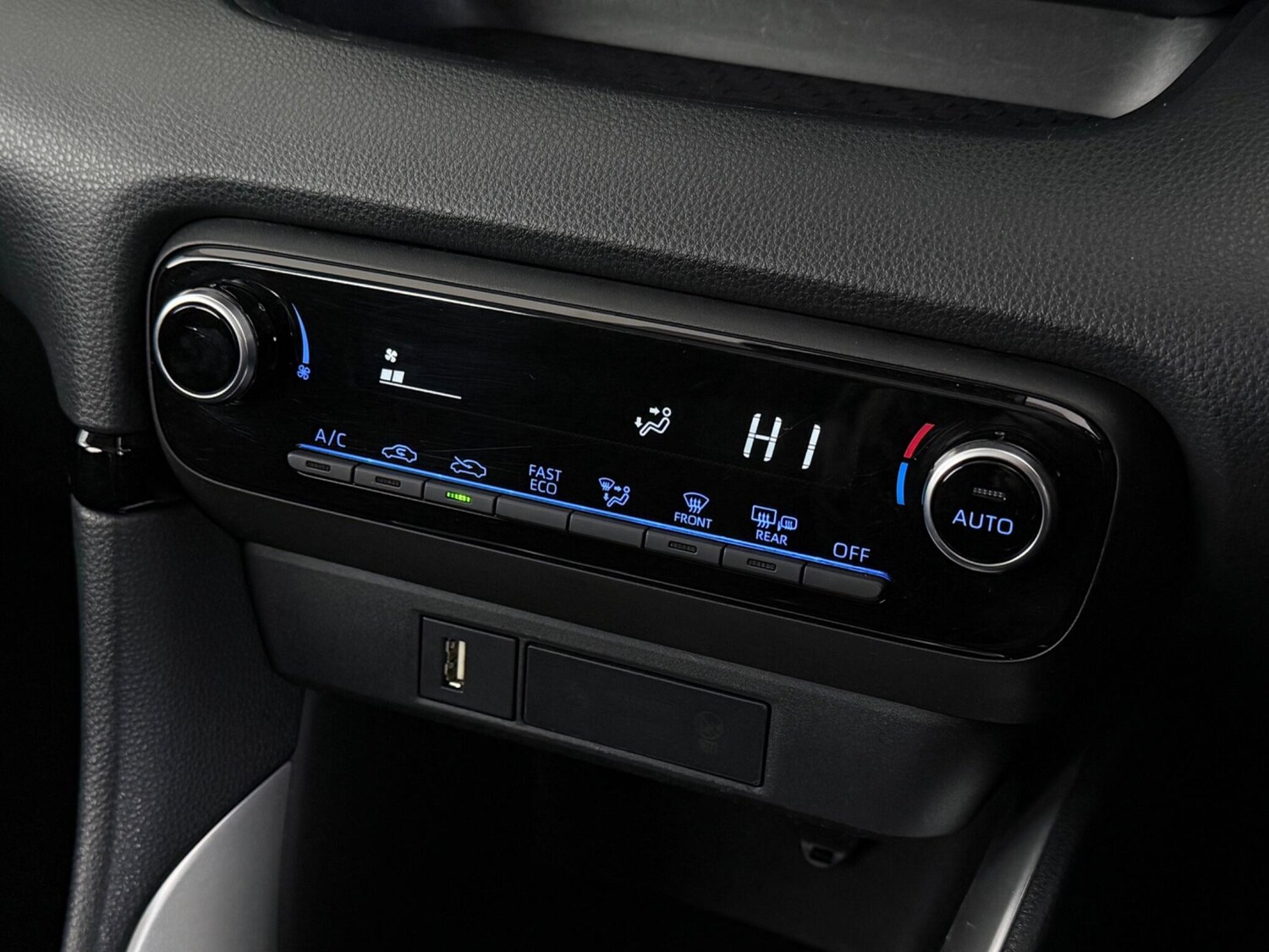 Used Toyota Yaris 2022 for sale - 77684425: Photo 23