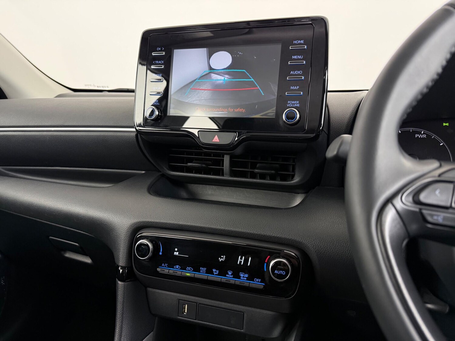 Used Toyota Yaris 2022 for sale - 77684425: Photo 27