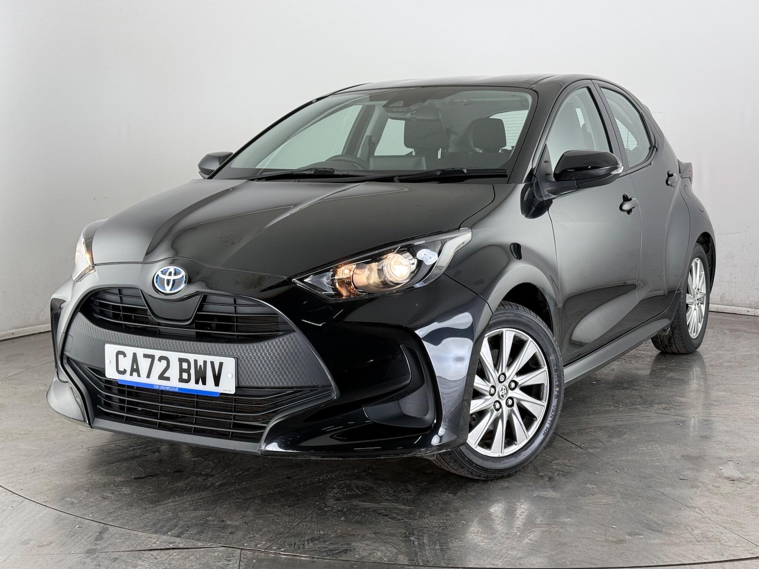 Used Toyota Yaris 2022 for sale - 77684425: Photo 29