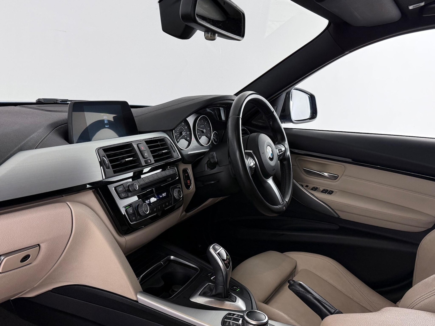 Used BMW 3 Series 2019 for sale - 77054066: Photo 21