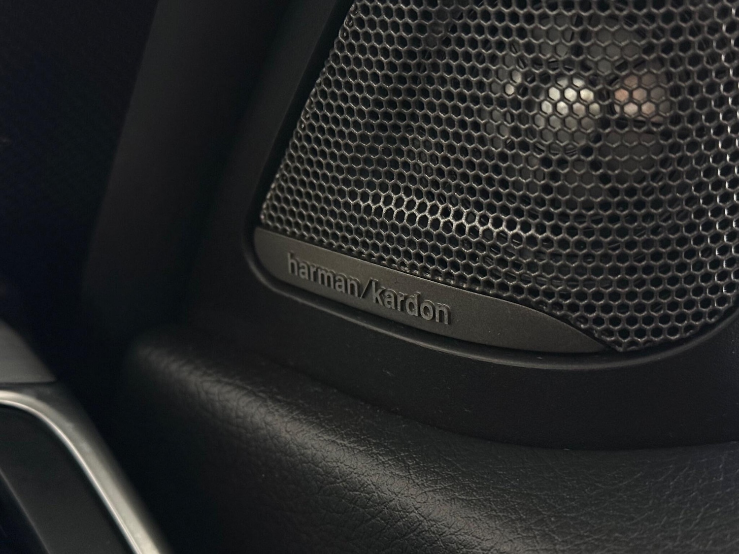 Used BMW 3 Series 2019 for sale - 77054066: Photo 37