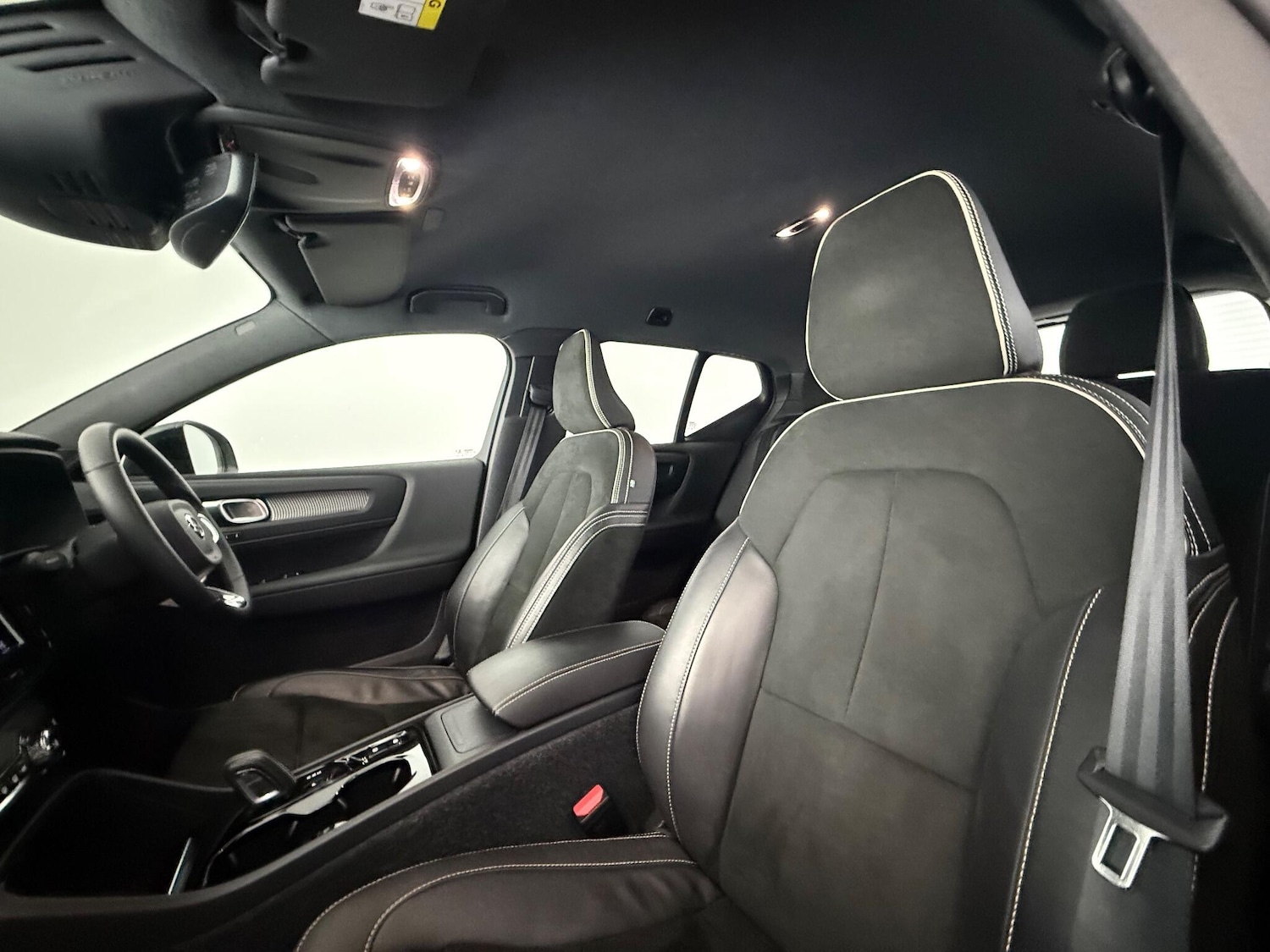 Used Volvo XC40 2022 for sale - 77246928: Photo 13