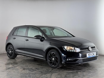 Used Volkswagen Golf 2019 for sale - 78453171: Photo