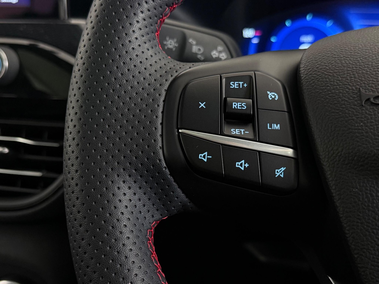 Used Ford Kuga 2023 for sale - 77182439: Photo 21