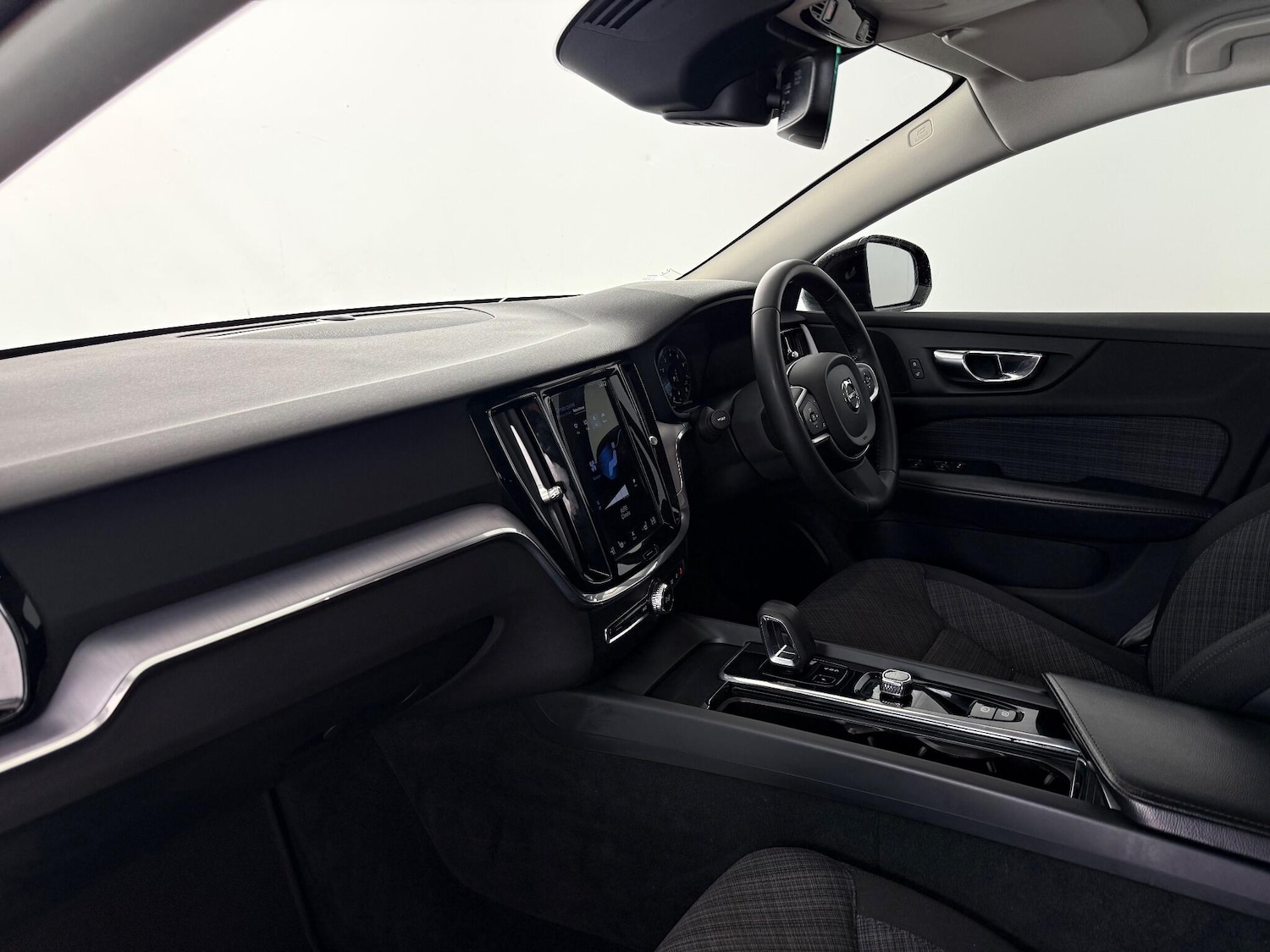 Used Volvo V60 2021 for sale - 77182472: Photo 13