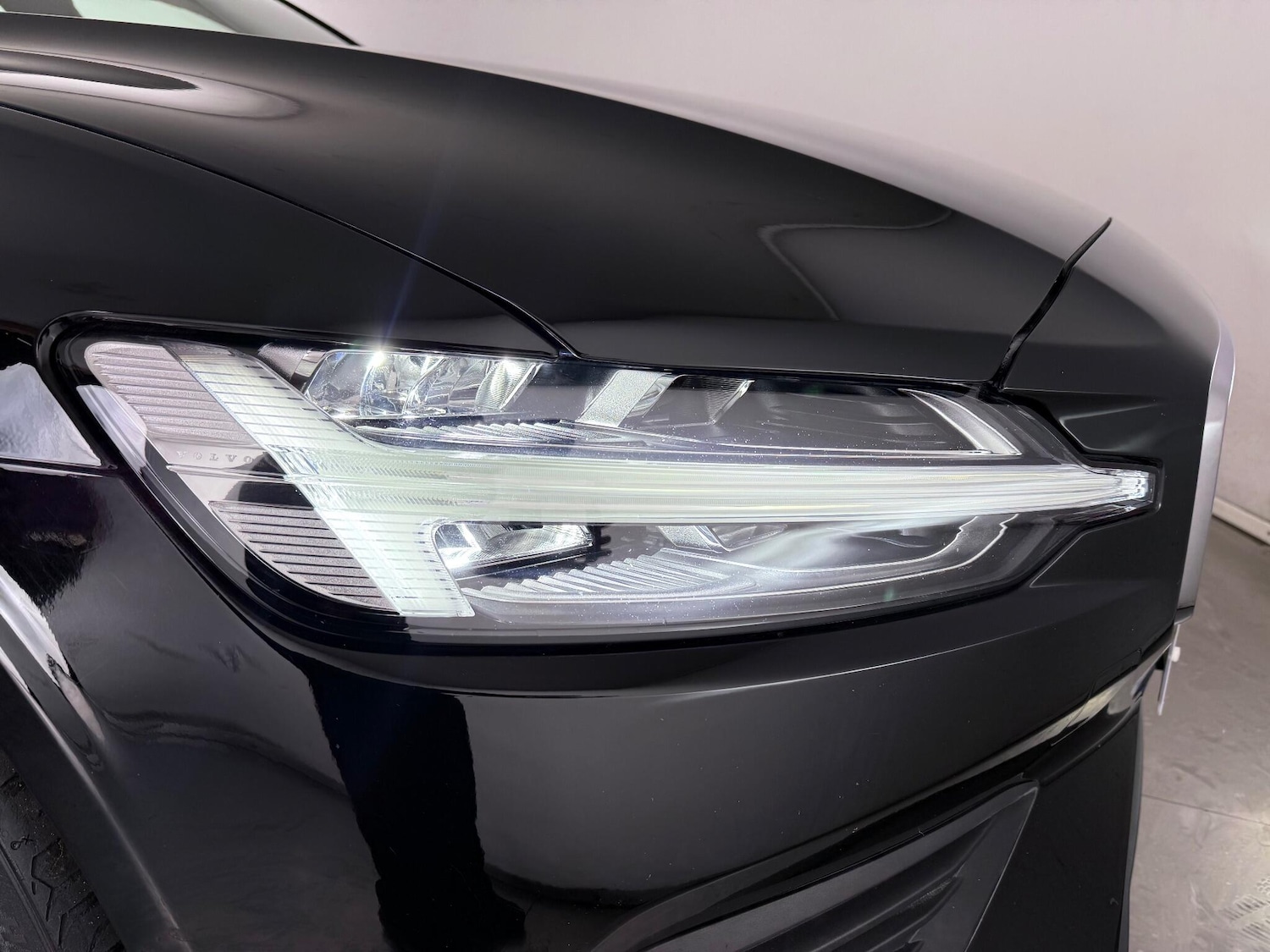 Used Volvo V60 2021 for sale - 77182472: Photo 6