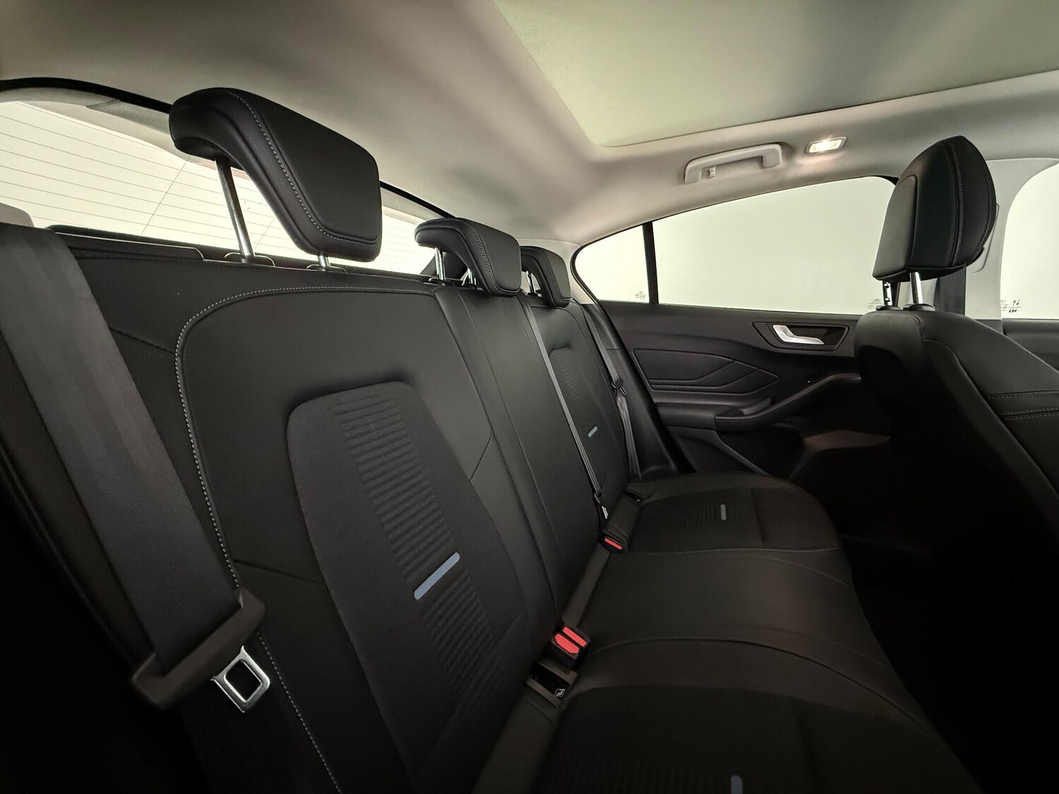 Used Ford Focus 2021 for sale - 76467337: Photo 18