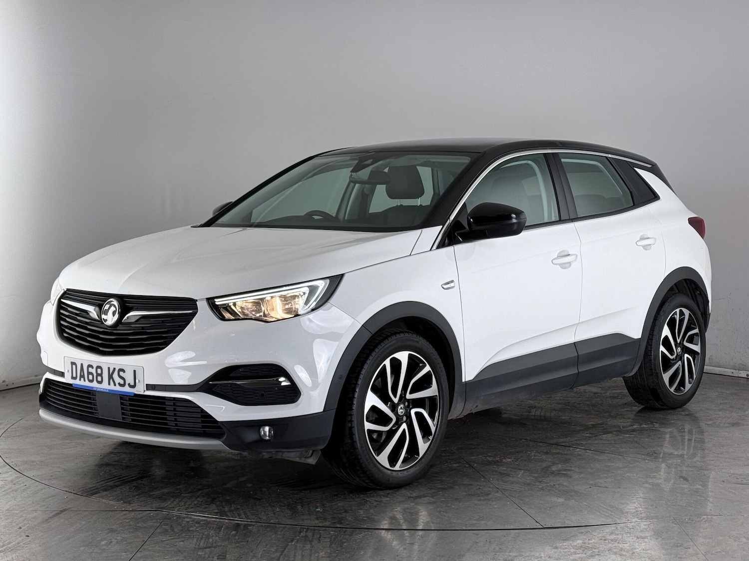 Used Vauxhall Grandland X 2018 for sale - 76538160: Photo 3