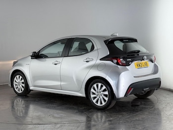Used Toyota Yaris 2021 for sale - 75495195: Photo