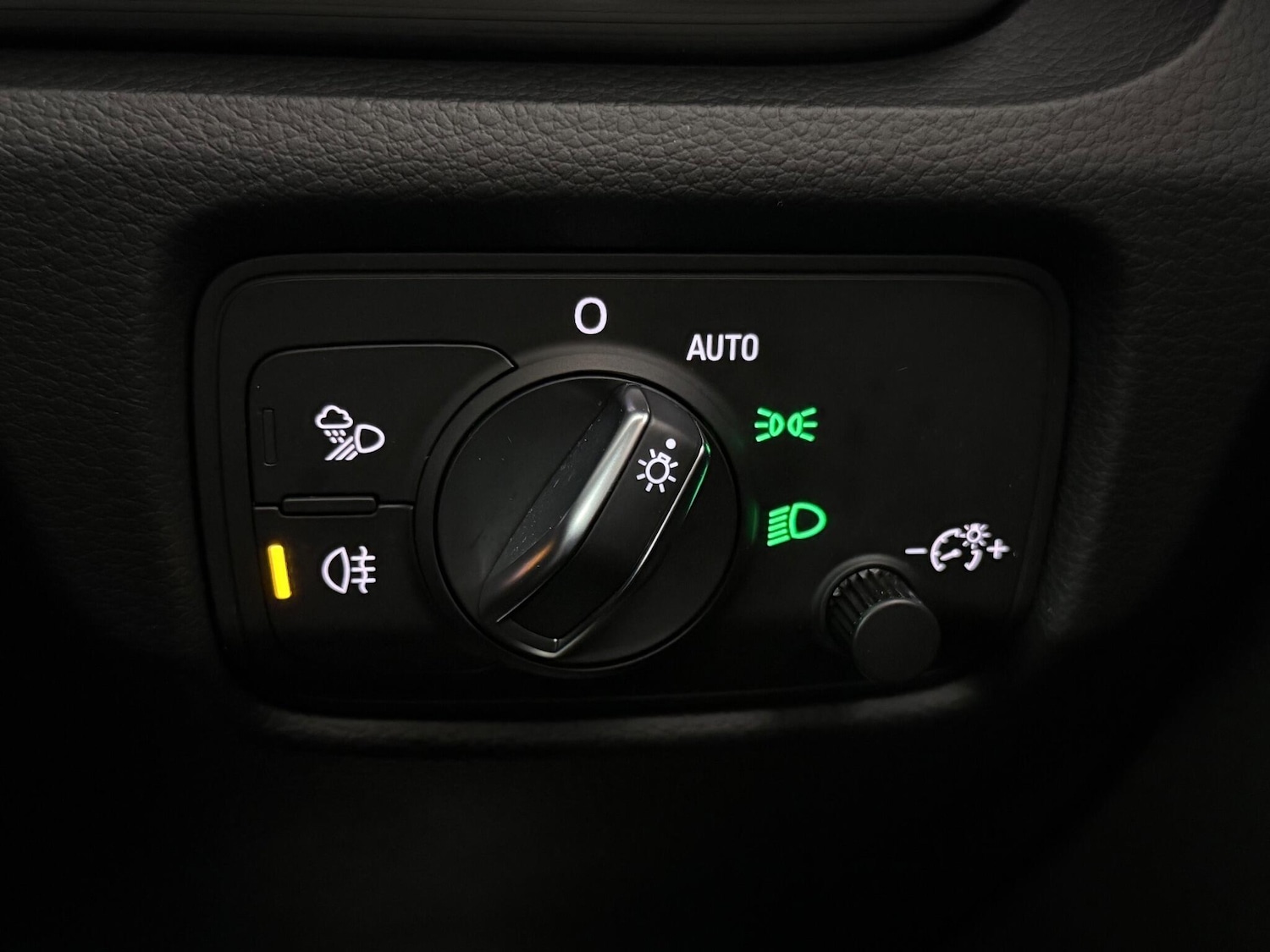 Used Audi A3 Cabriolet 2018 for sale - 77247087: Photo 33