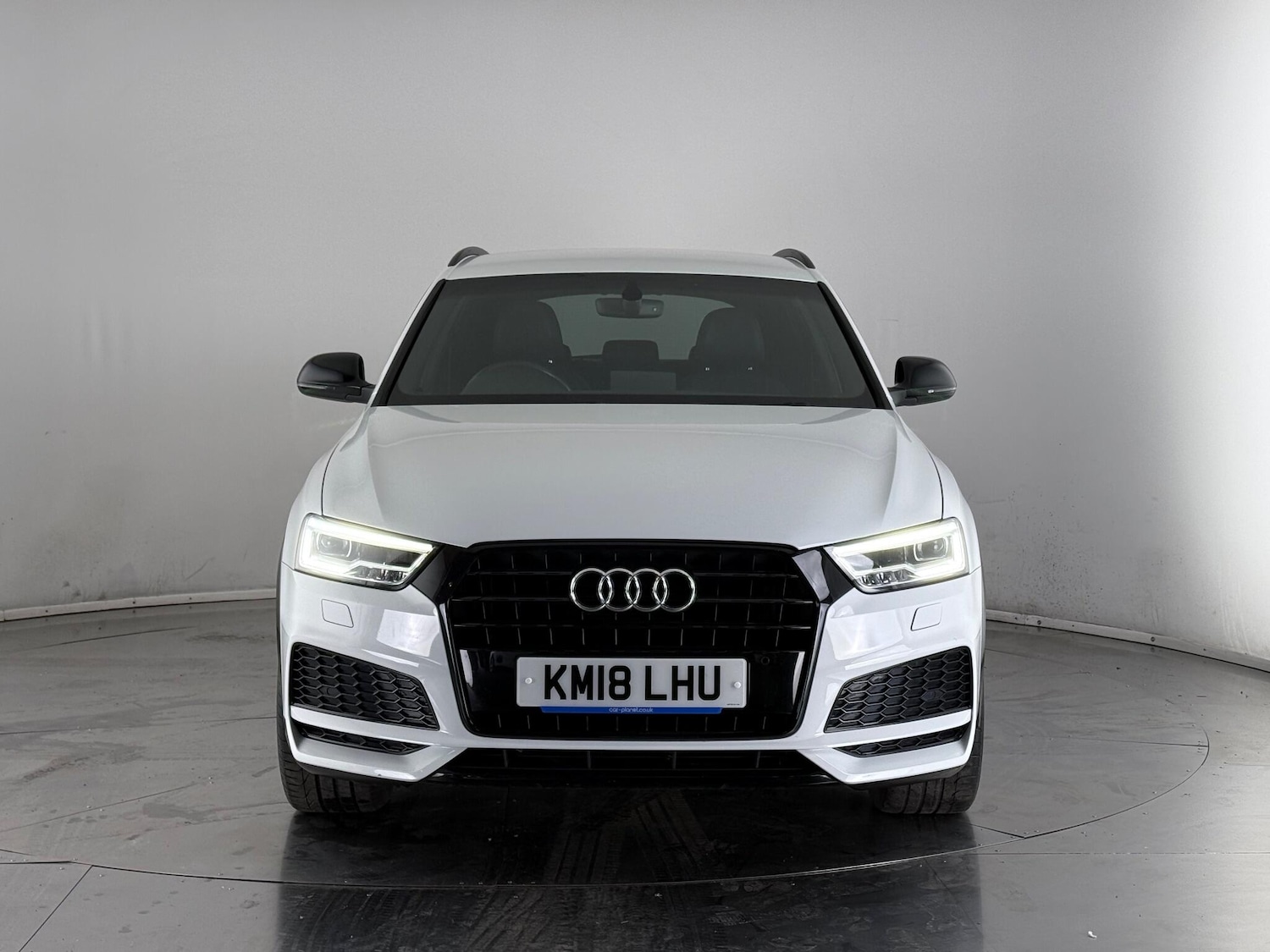 Used Audi Q3 2018 for sale - 77216904: Photo 2