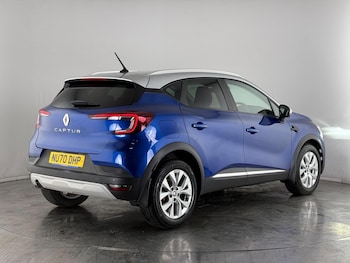 Used Renault Captur 2021 for sale - 77260564: Photo