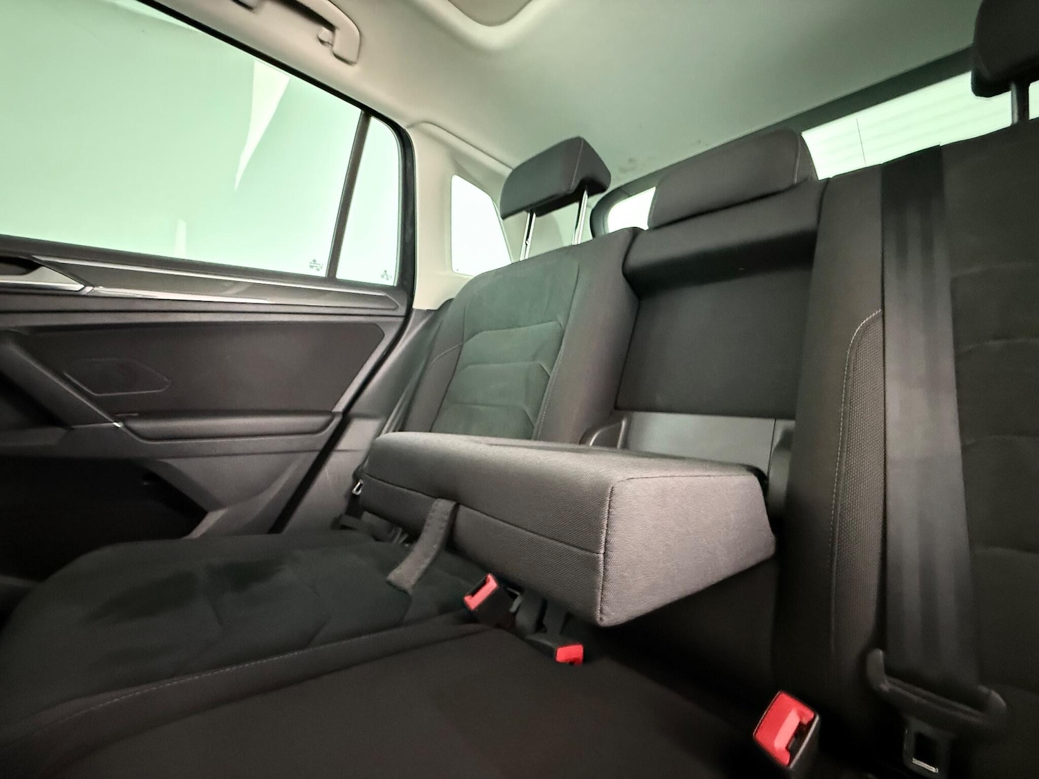 Used Volkswagen Tiguan 2017 for sale - 77247073: Photo 11