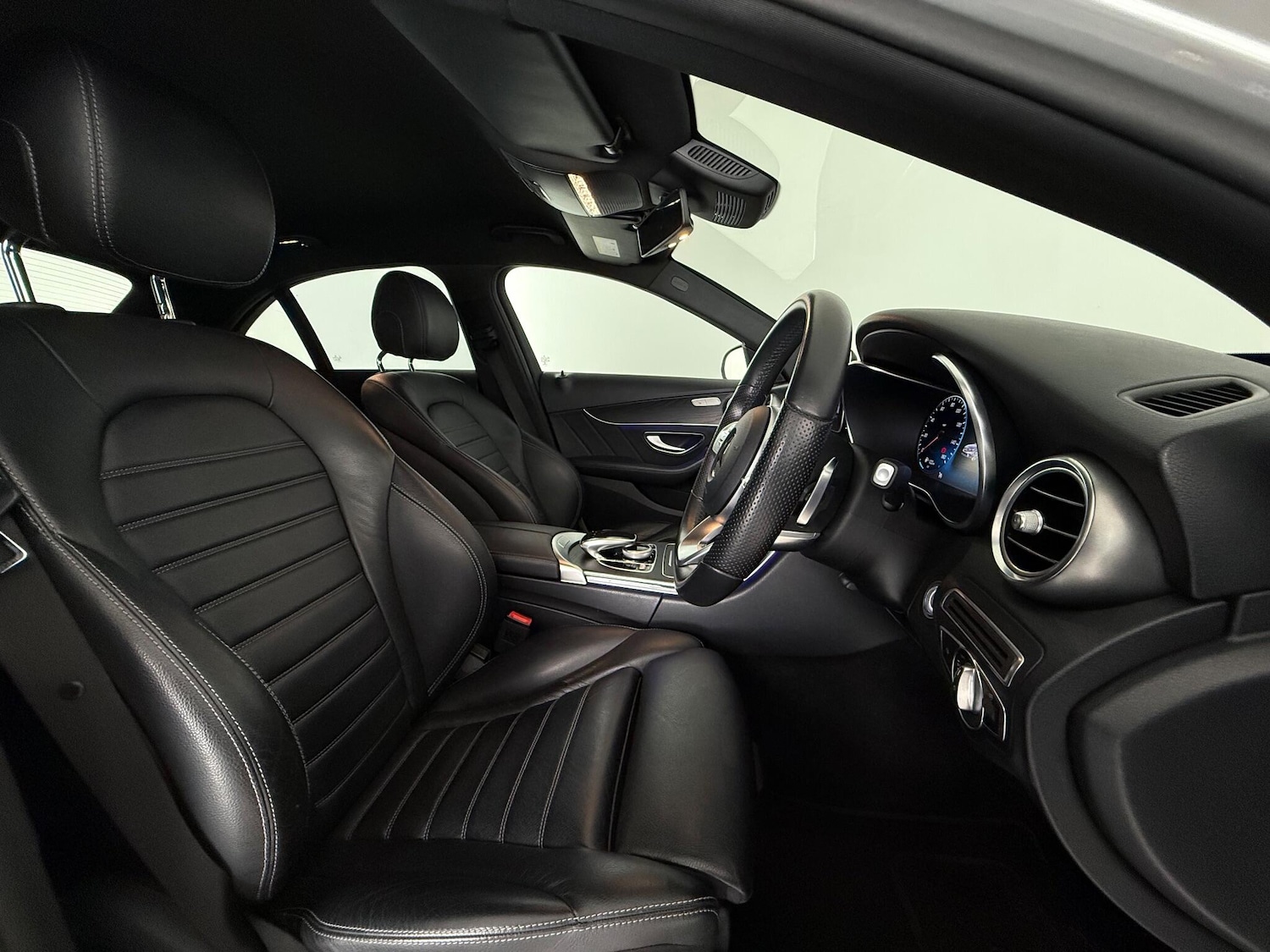 Used Mercedes-Benz C Class 2020 for sale - 76467071: Photo 14