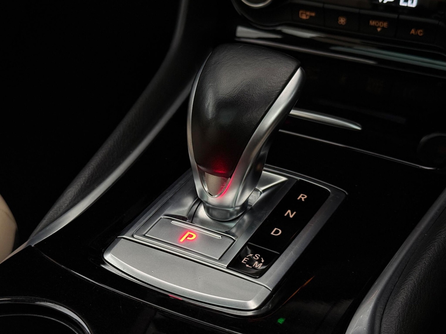 Used Infiniti QX30 2019 for sale - 77497625: Photo 22