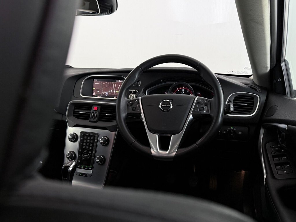 Used Volvo V40 2019 for sale - 76105709: Photo 21