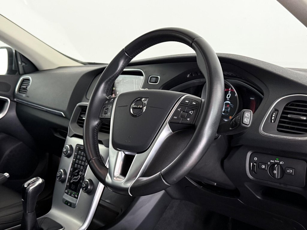 Used Volvo V40 2019 for sale - 76105709: Photo 24