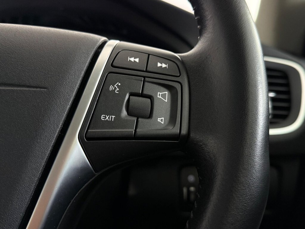 Used Volvo V40 2019 for sale - 76105709: Photo 26