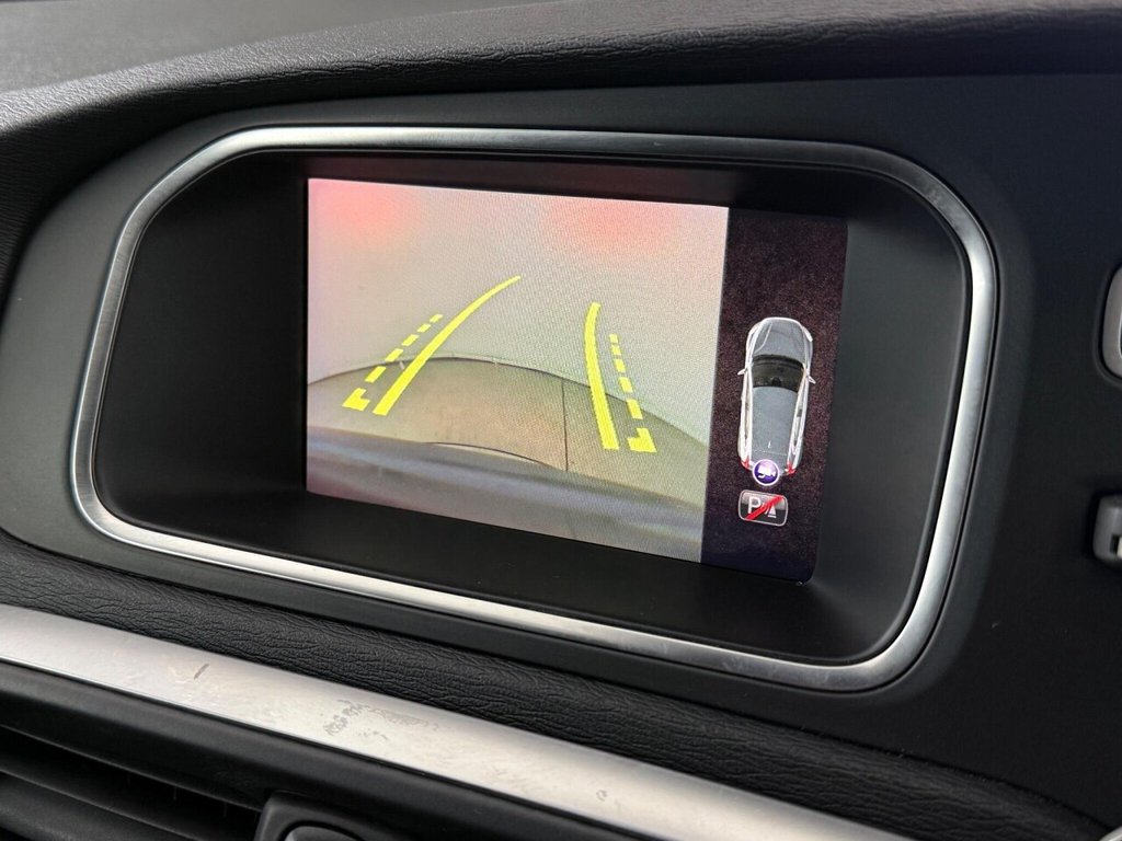 Used Volvo V40 2019 for sale - 76105709: Photo 32