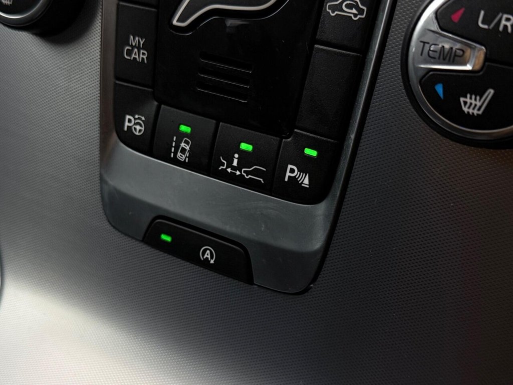 Used Volvo V40 2019 for sale - 76105709: Photo 41