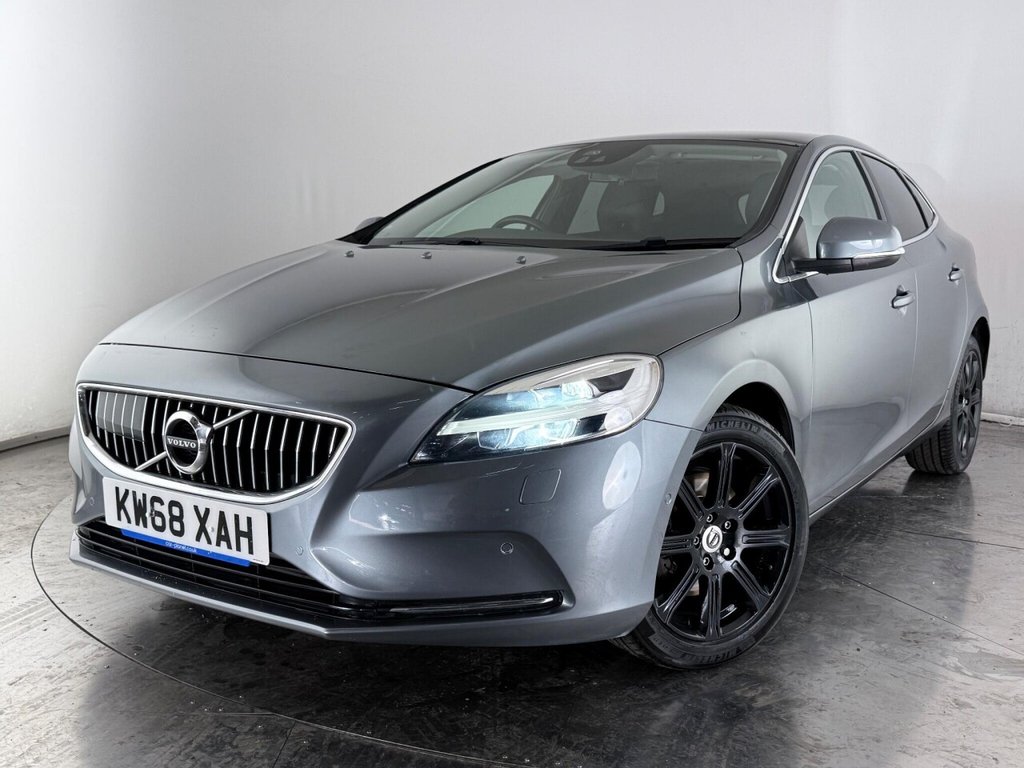 Used Volvo V40 2019 for sale - 76105709: Photo 44